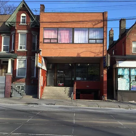 Chinatown Family House Guest House